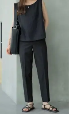 ☆ユニクロ　スマートアンクルパンツ☆