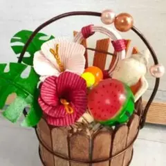 夏モチーフ ミニチュアバスケットアレンジ