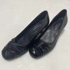 【極美品】REGAL リーガル パンプス ブラック　黒 23cmのサムネイル