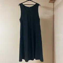 UNIQLO ワンピース　深緑色　Aライン