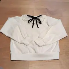 CANDID BRISK フリル付きホワイトトレーナー