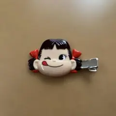 不二家　ミルキー　ペコ　ペコちゃん　前髪クリップ　クリップ　ヘアケア　コスメ