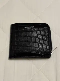 2025年最新】Saint Laurent カラー：ブラック系 二つ折り財布の人気