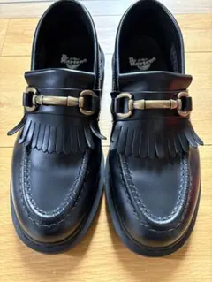 【美品】Dr. Martens ADRIAN スナッフルフリンジ付き黒ローファー