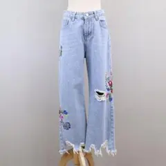 【新品】ダメージデニム 花刺繍