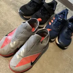 Nike1足とadidas2足　合計3足サイズ21〜　お値下げ不可。