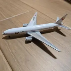 JALUX 日本航空 1/400 B737-800 JA301J - メルカリ