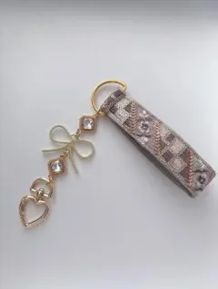 スマホストラップ 手首用 インド刺繍リボン