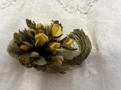 ヴィンテージ風 花束ブローチ イエロー