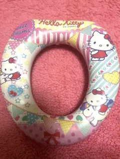 年末処分予定です！ハローキティ 補助便座 カラフルデザイン