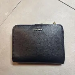 ほぼ未使用 FURLA 二つ折り財布 ブラックのサムネイル
