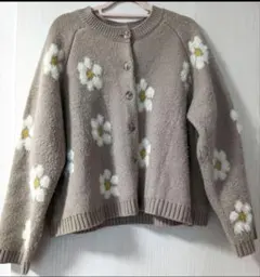 flower お花柄　カーディガン　厚手　 FREE SIZEのサムネイル