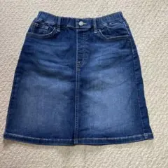 ダークブルーデニムスカート