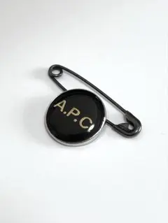 A.P.C アーペーセー ピンバッジ