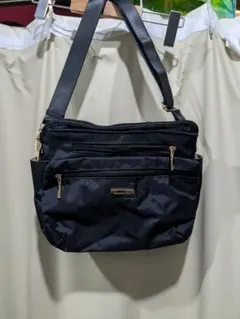 マリクレール ナイロンショルダーバッグ ブラック