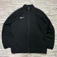 NIKE ナイロンジャケット ブラック 胸元ロゴ ドライフィット スポーツ