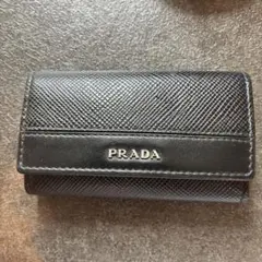 PRADA キーケース ブラック 4連　欠品ありのサムネイル