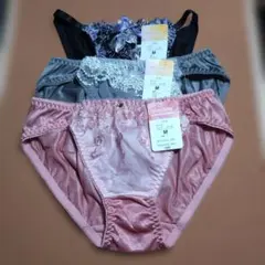 Pan cute の刺繍デザイン Mサイズショーツ3枚セット