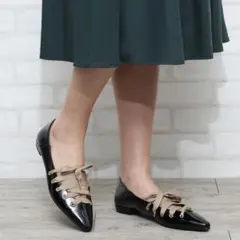 極美品Launa lea ラウナレア レースアップパンプスエナメル　22.0 黒