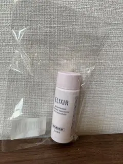 エリクシール　リフトモイストエマルジョン　ブライトニングエマルジョン　乳液2本