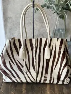 極美品トッズTOD'S　ハンドバッグ　トートバッグ　リアルファー　ゴールド金具 極美品トッズTOD'S ハンドバッグ トートバッグ リアルファー
