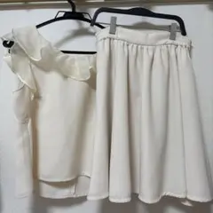 美品☆ジルスチュアート アイボリー フリルトップススカートセットアップ