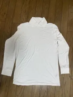 mizuiroindの白ハイネック(襟)長袖Tシャツ