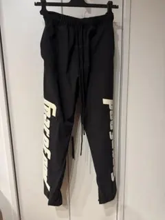 fear of god essentials ナイロンパンツ