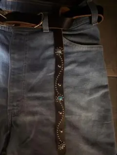 ナローベルト フラワー&リーフ スタッズ