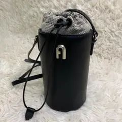 極美品✨フルラ LIPARI リパリ ショルダーバッグ 巾着 バケット バケツ