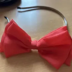 美品キッズ　可愛いピンク二重リボンのカチューシャ