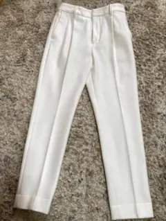 スピックアンドスパン　起毛ホワイト テーパードパンツ