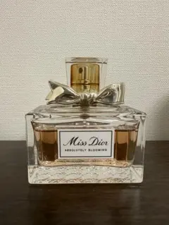 DIOR ミスディオールアブソリュートリーブルーミング〈オードゥパルファン〉