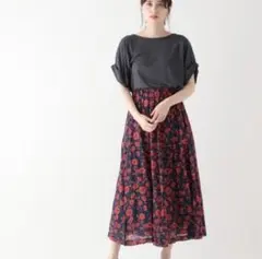 【美品】スタディオクリップ　フラワードットプリントスカート　Mサイズ