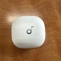 ワイヤレスイヤホン 充電ケース ホワイト dロゴ - メルカリ
