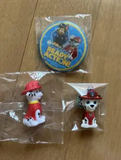 パウパトロール　マーシャル　缶バッジ　ミニフィギュア　　キーホルダー