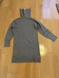 TOMMY HILFIGERのニットワンピース