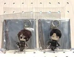 ★進撃の巨人　5つの巨人からの脱出　アクリルキーホルダー