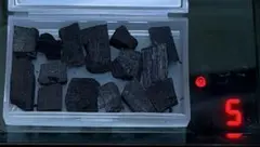 【お試し用】金継ぎ用 駿河炭 5g 研磨材 カット加工・水洗浄済み ケース付