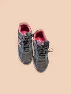 New Balance トレーニングシューズ グレー/ピンク