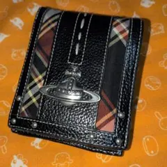 VivienneWestwood Man 二つ折り財布 【注意あり】のサムネイル