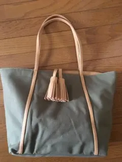 新品　A4サイズリバーシブルトートバッグ