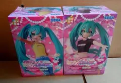 初音ミク　フィギュア2体セット　ベリー衣装＆ラブ衣装Ver. SEGA
