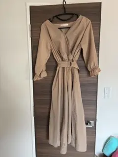 EVERY.VERY NICE CLAUP カシュクールワンピース ベージュ