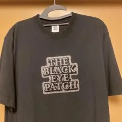 美品】ブラックアイパッチ センターロゴ Tシャツ リブネック 定番 