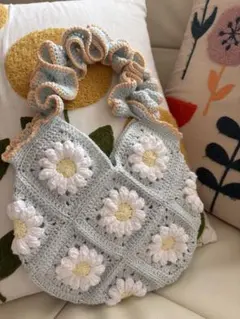 ハンドメイド　グラニーバッグ　かぎ針編み　花　グラニースクエア　モチーフバッグ