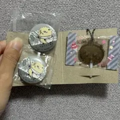 ちいかわ くら寿司 缶バッジ キャンディチャームズグミ ラッコ