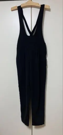 ブラック サロペット クロスストラップ　黒