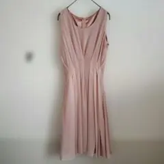 ピンク ノースリーブ フレアワンピース ひざ丈 夏 シンプル きれいめ