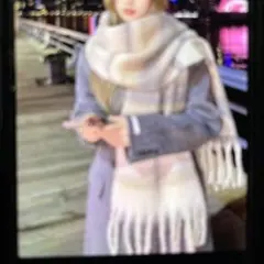 レディースベージュ柄マフラー(スカーフ)